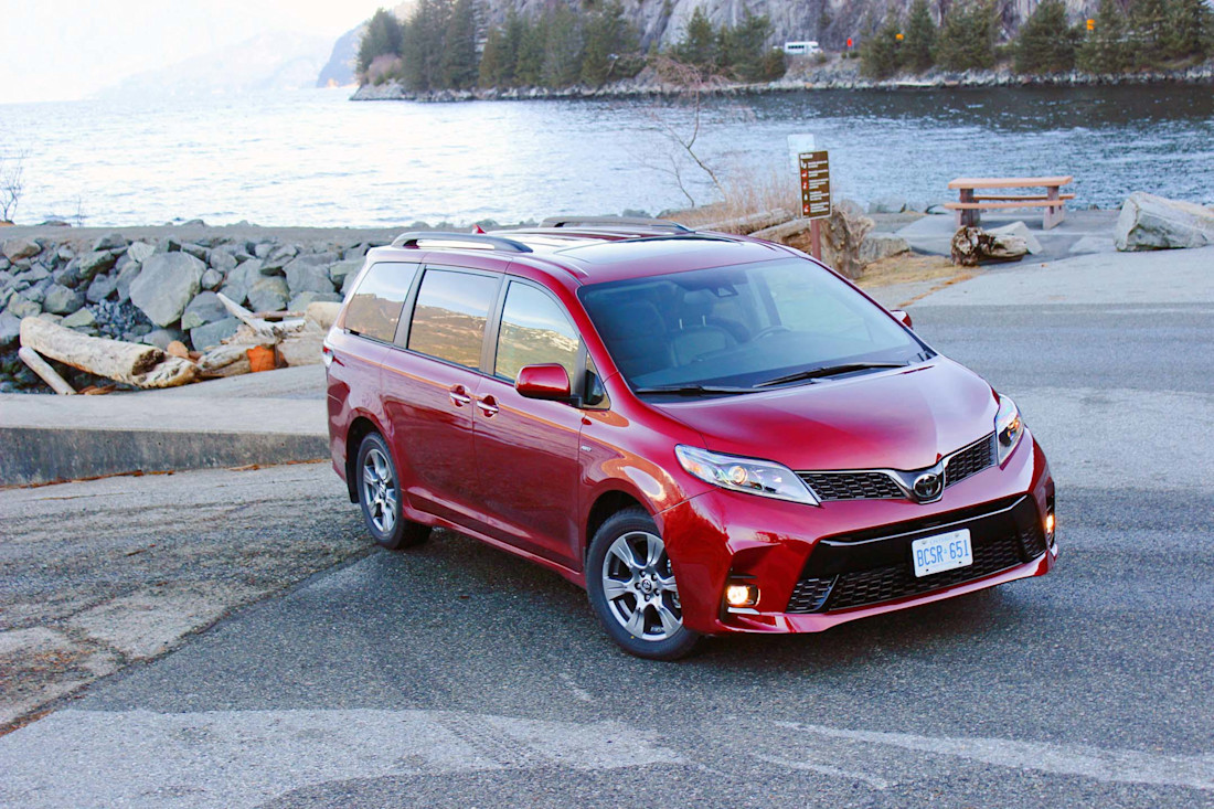 Editorial 2019 toyota sienna se awd v6 7 pass 04 dh