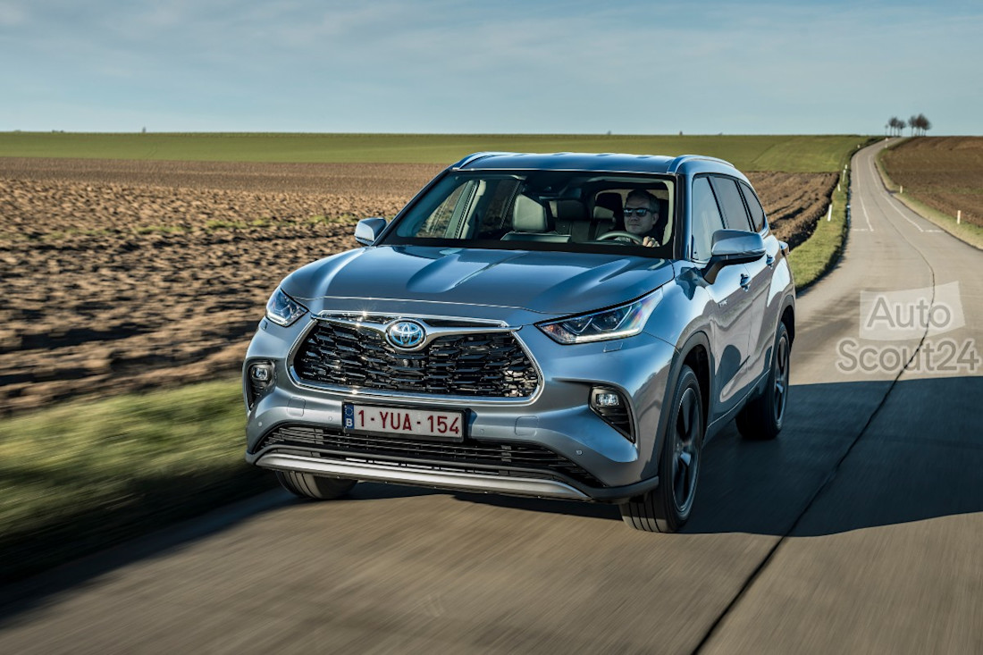 Toyota Highlander Electric Hybrid 2021 (3) (1).jpg