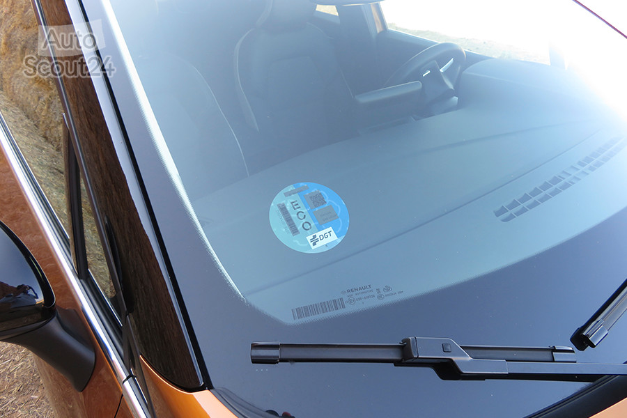 FT_14_renault captur 2021_etiqueta ECO.JPG