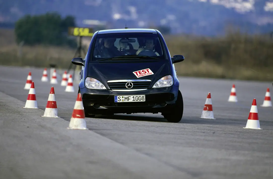 laat-je-niet-foppen-door-gulle-automerken-deze-systemen-zitten-verplicht-op-nieuwe-autos-2024-03 laat-je-niet-foppen-door-gulle-automerken-deze-systemen-zitten-verplicht-op-nieuwe-autos-2024-03