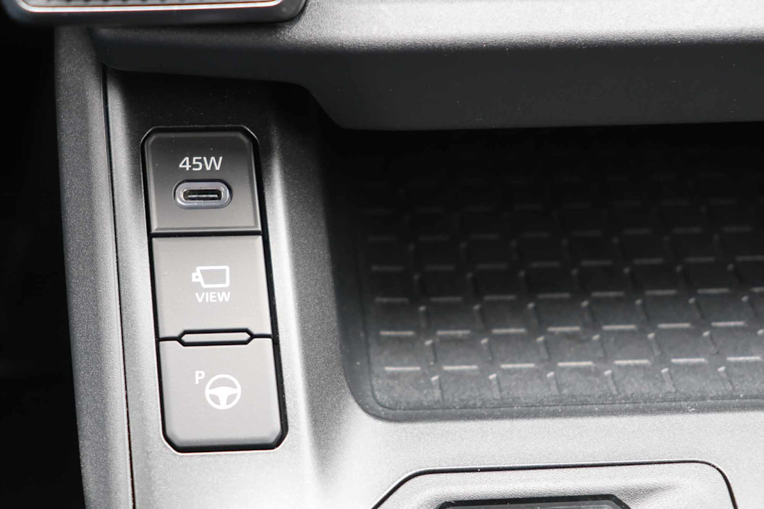 2026 Toyota RAV4 PHEV - TD - JM - 260720 - 9.jpg