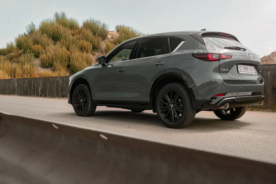 Mazda CX-5 (2022) statisch, achteraanzicht Mazda CX-5 (2022) statisch, achteraanzicht