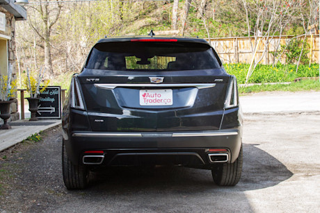 Editorial 2021 cadillac xt5 sport awd 07 sm