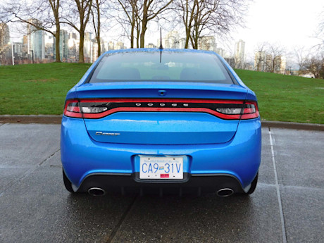 Editorial 2016 dodge dart blacktop sh 06