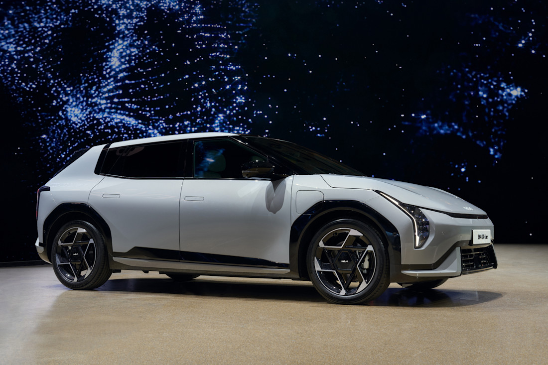 kia-ev4-2025-deelt-veel-met-ev3-maar-niet-alles-2025-01