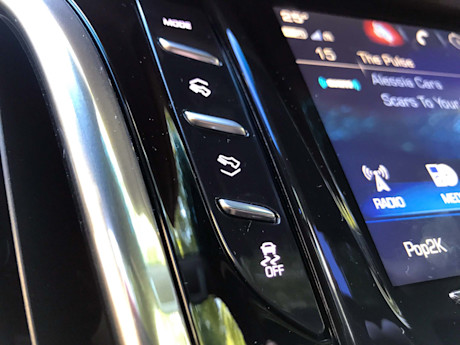 Editorial 2017 cadillac escalade esv platinum 25 mb