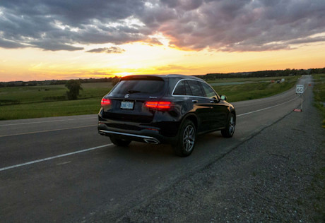 Editorial 2019 mercedes benz glc 300 08 lw