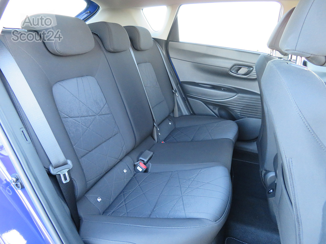 20_hyundai_bayon.JPG