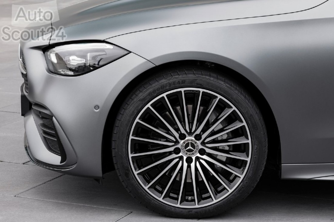 Mercedes-Benz-C-Class-2022-1280-3a (2).jpg