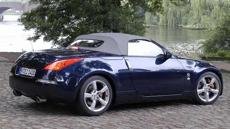 Nissan 350Z vedere din spate