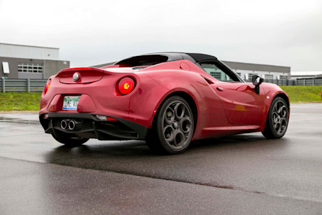 Editorial 2019 alfa romeo 4c spider 02 jw