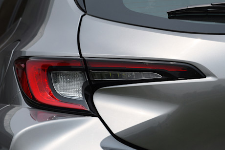 Toyota GR Corolla vs Volkswagen Golf R : match comparatif Image