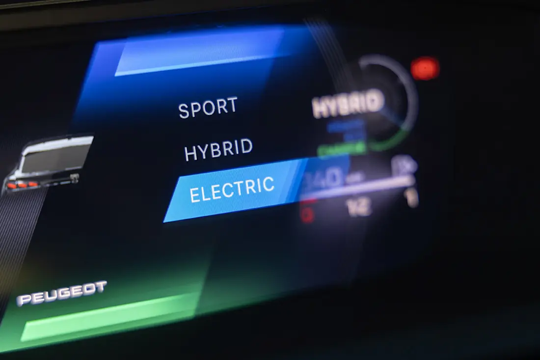 PEUGEOT PHEV