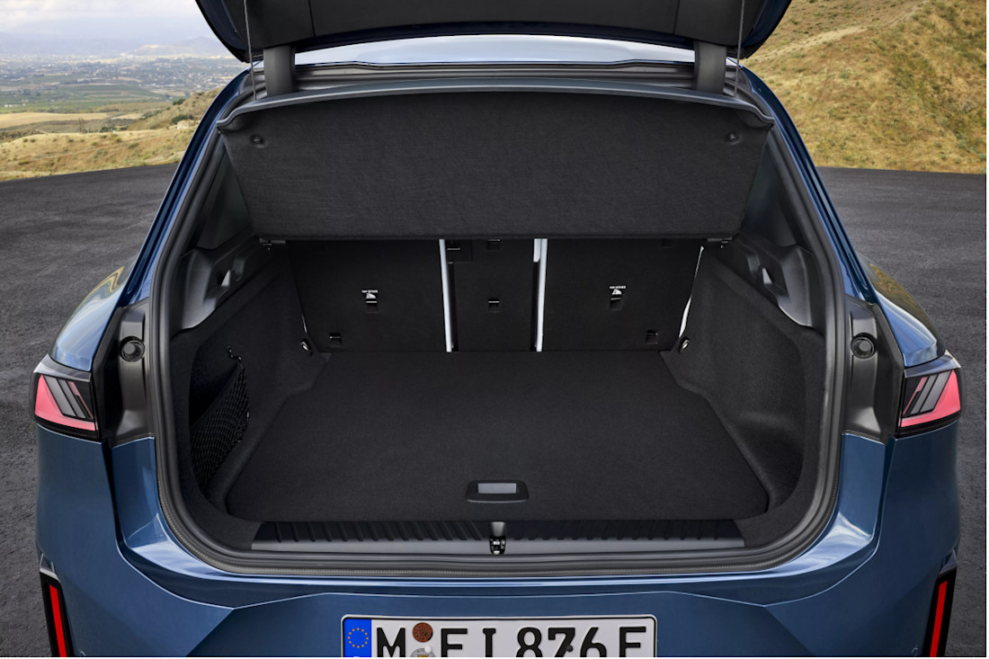 Sizeok-BMW-IX3-2025-7.jpg