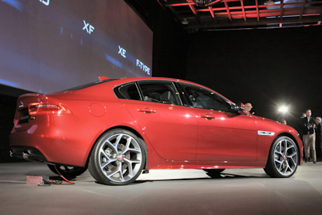Editorial 2017 jaguar xe 22