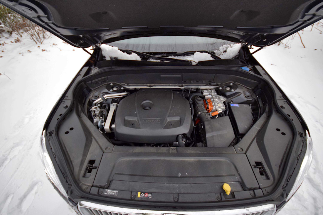 Editorial 2017 volvo xc90 t8 inscription 10 jp