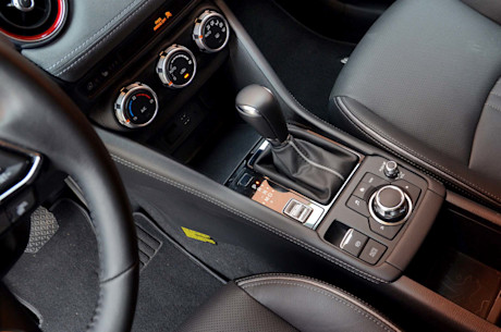 Essai routier : Mazda CX-3 2019 Body Image