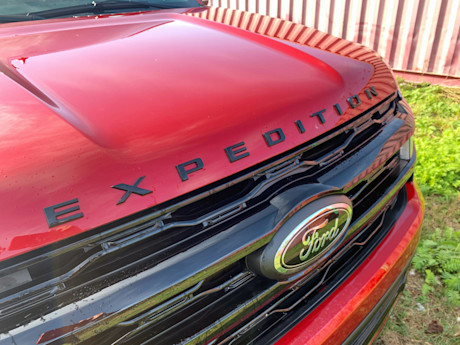 Editorial 2022 ford expedition limited stealth edition 10 mg