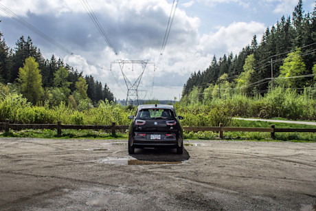 Editorial 2016 bmw i3 w range extender bm 05