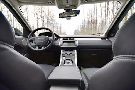 Editorial 2015 lr rr evoque autobiogrpahy jp 14
