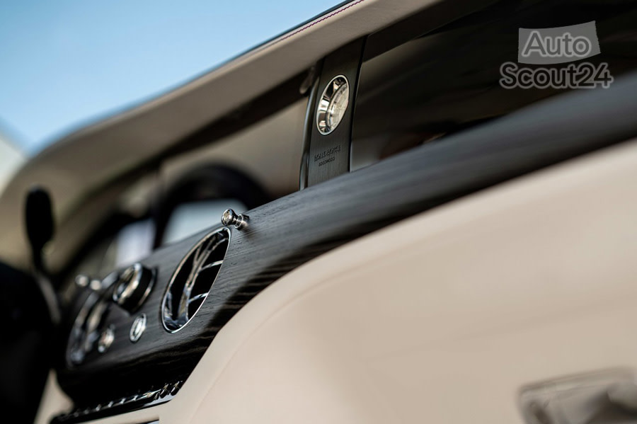 Rolls-Royce-Ghost-2021-1280-0a.jpg