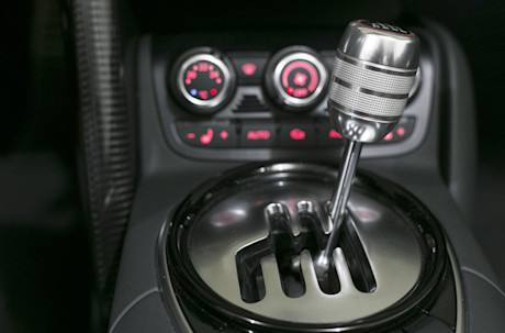 Editorial 2015 audi r8 v10 spyder jw 24