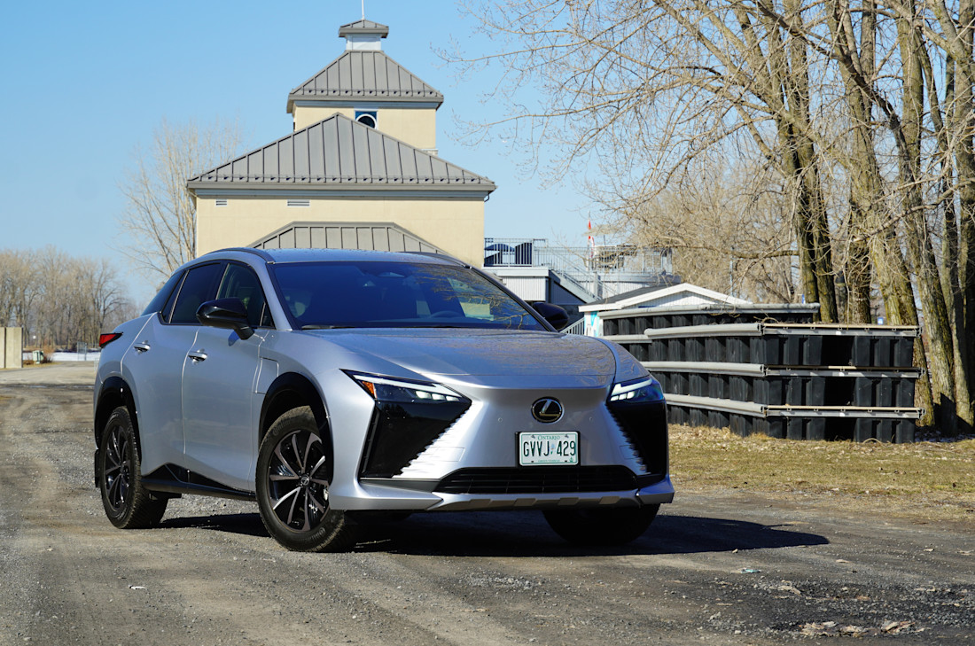 2026-Lexus-RZ350e (19)