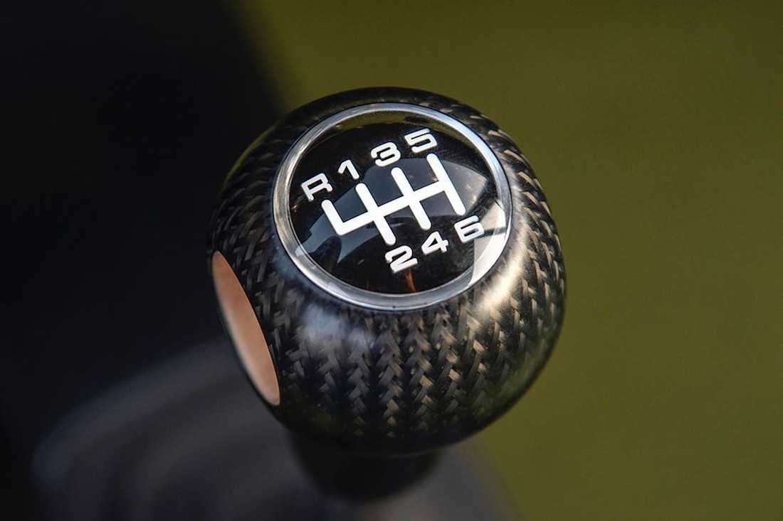 Porsche-911-964-singer-naples-commission (28).jpg