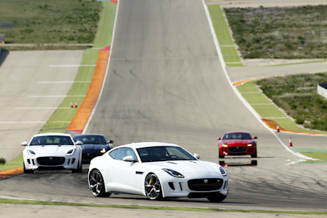 Editorial 2015 jaguar f type coupe 10j