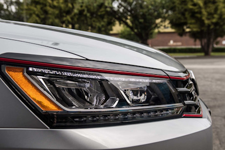 Editorial 2018 volkswagen passat gt 06 bm