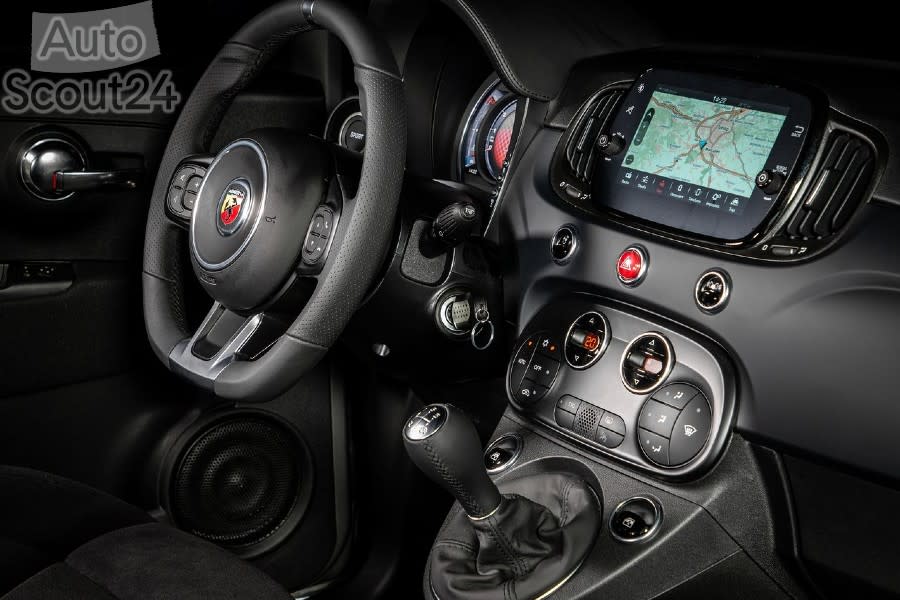 Fiat-F595_Abarth-2022-1280-13 (1).jpg