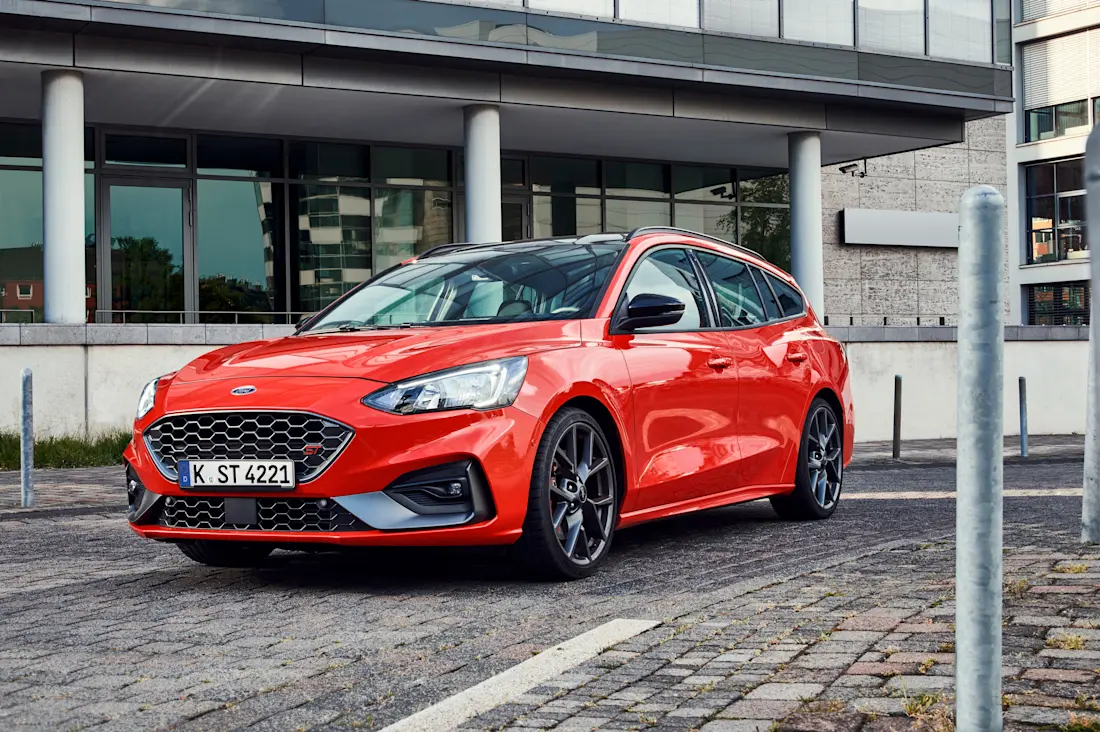 ford-focus-turnier-front ford-focus-turnier-front