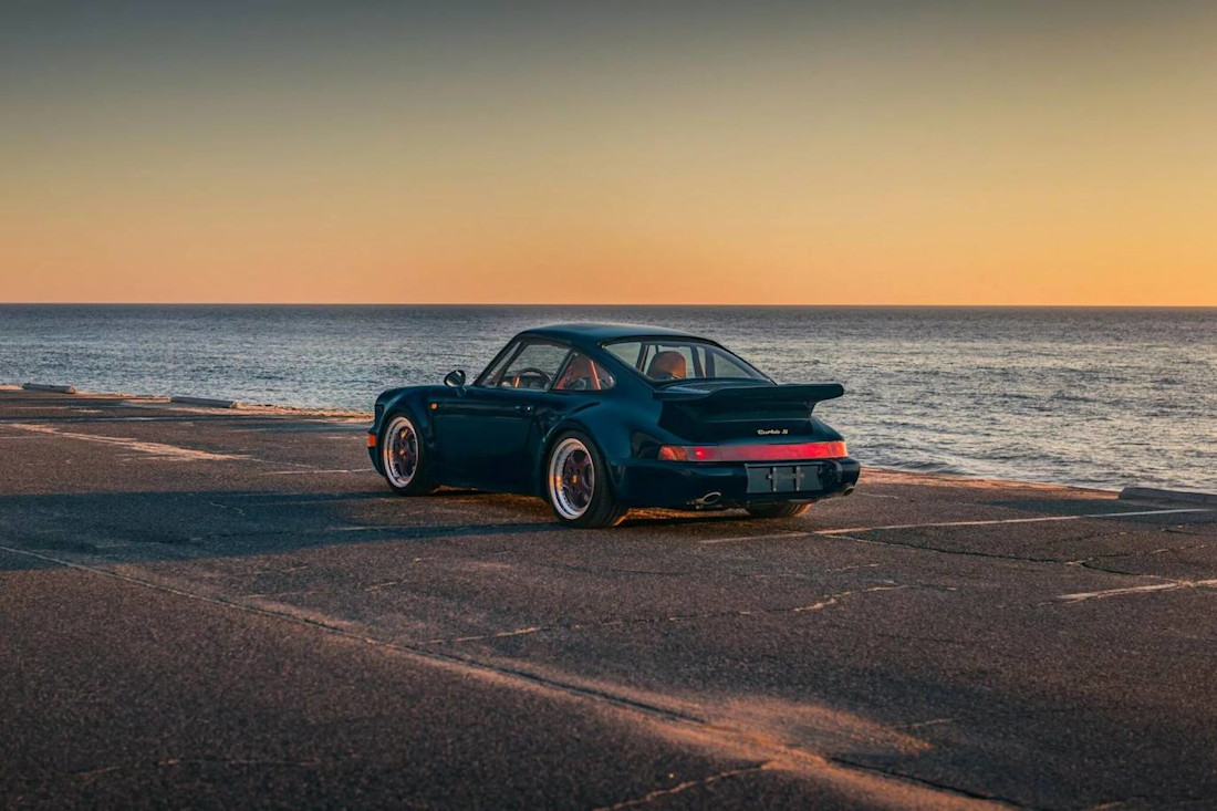 Porsche-911-Turbo-S-Lightweight-1993 (4).jpg