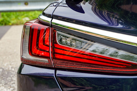 Editorial 2020 lexus es 300h 11 jl