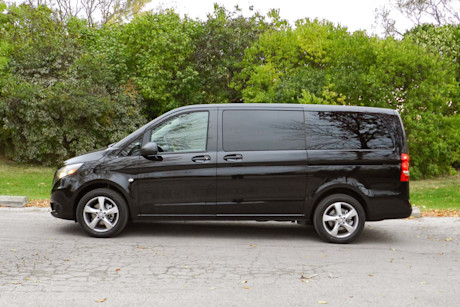 Editorial 2016 mercedes benz metris passenger van jb 06