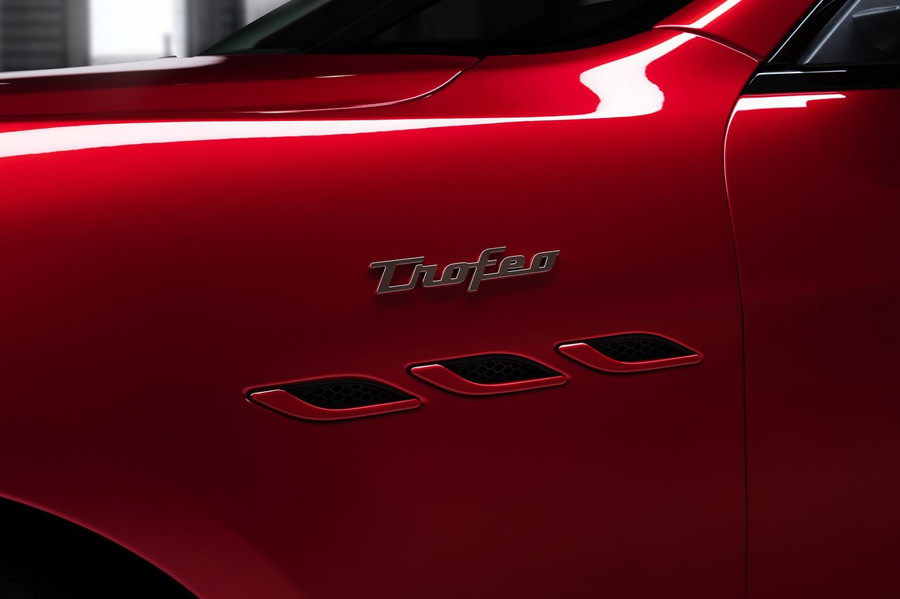 Maserati-Ghibli_Trofeo-2021-1280-0c.jpg