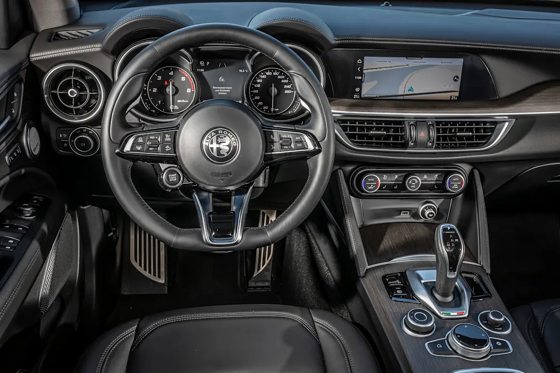 Alfa-Romeo-Stelvio-2022-Interieur