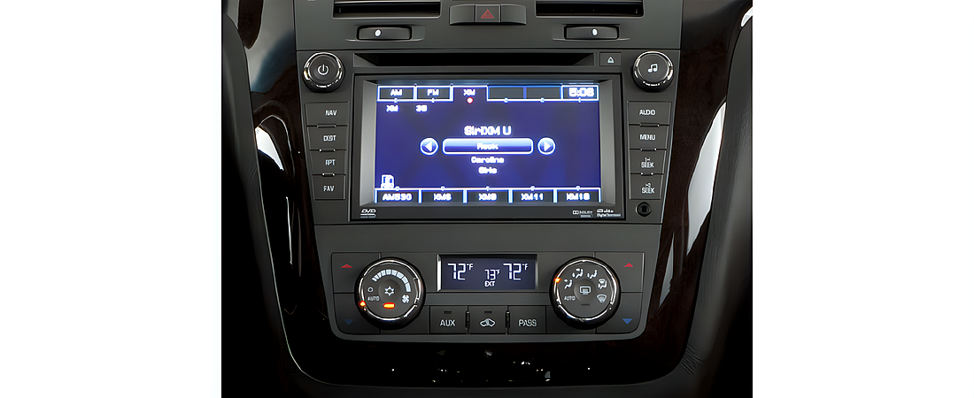 Cadillac DTS 2011 10