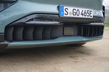 2026 Porsche Cayenne Electric - FD - DI - 260311 - 16