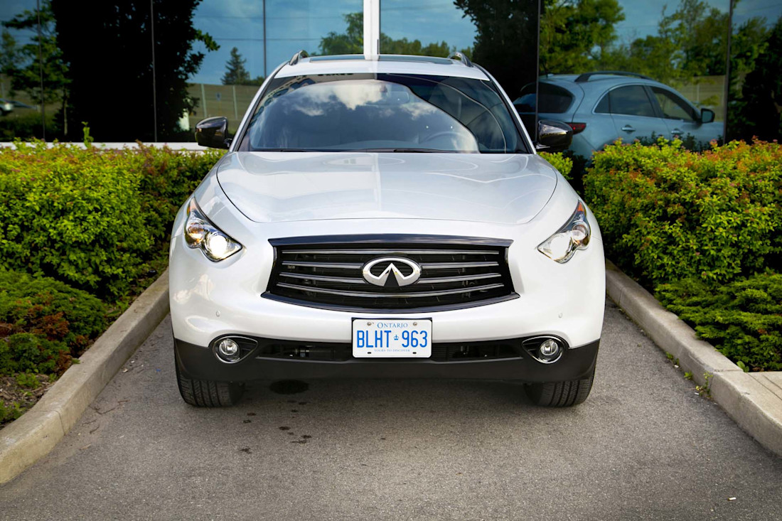 Editorial 2015 infiniti qx70 37 sport jw 01