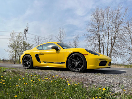 Editorial 2022 porsche 718 cayman t 04 msp
