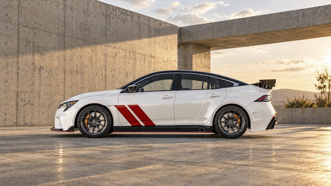 Nissan Sentra Spec-V Concept (2).jpg
