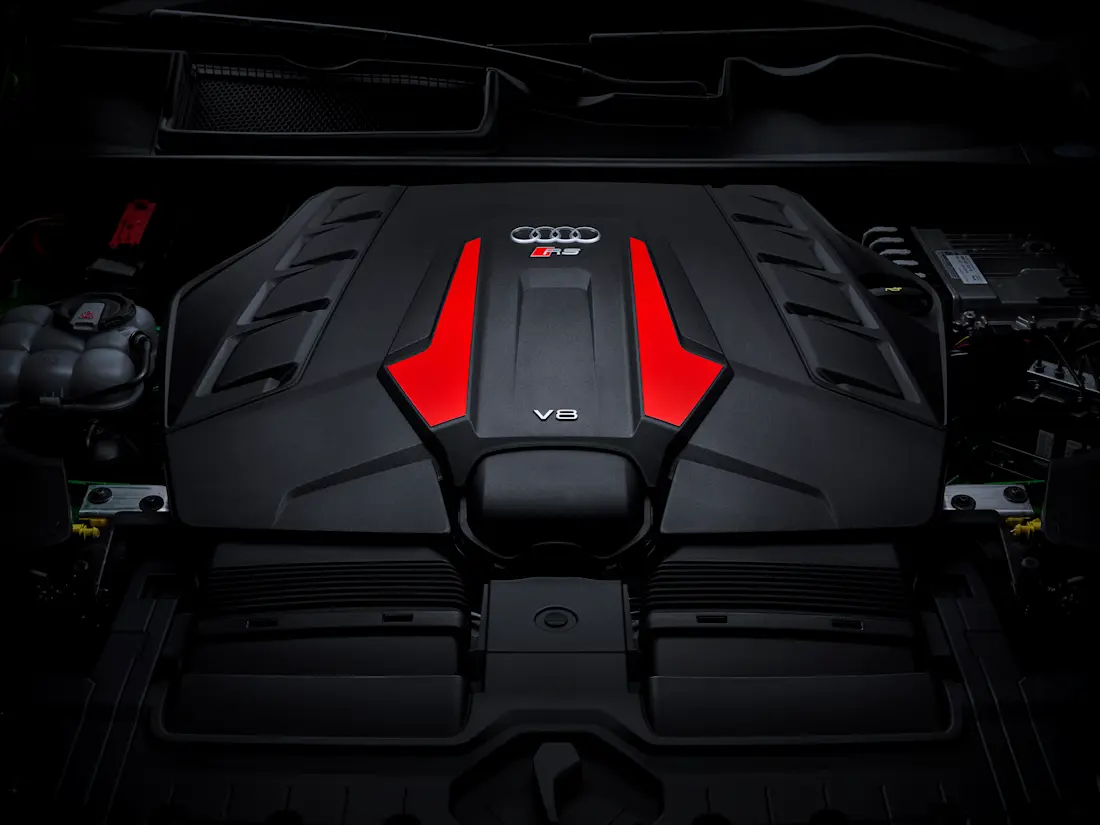 audi-rs-q8-motore
