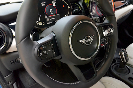Mini Cooper S 5 portes 2022 : essai routier Body Image