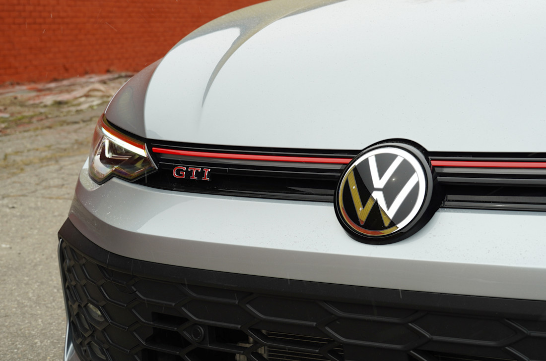 Volkswagen Golf GTI 2026 (12).jpg