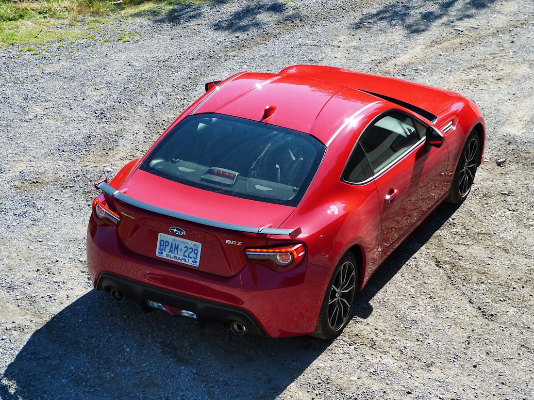Editorial 2017 subaru brz 03 jb