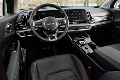 Kia Sportage PHEV 2023 : essai routier Body Image