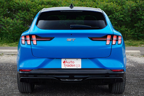 Editorial 2022 ford mustang mach e gt performance edition 05 di