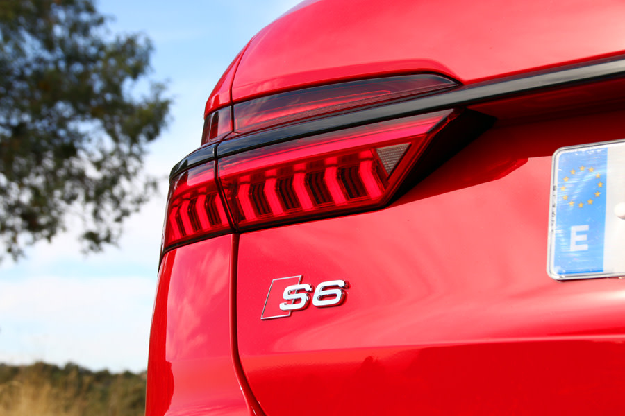 audi-s6-avant-32.JPG