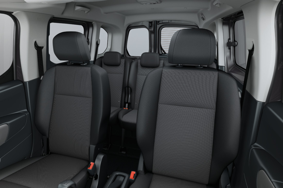 Toyota PROACE CITY COMBI (11).jpg